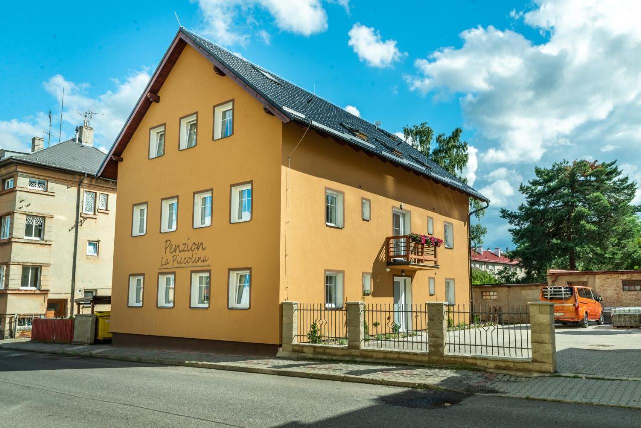 Penzion La Piccolina Novy Bor Luaran gambar